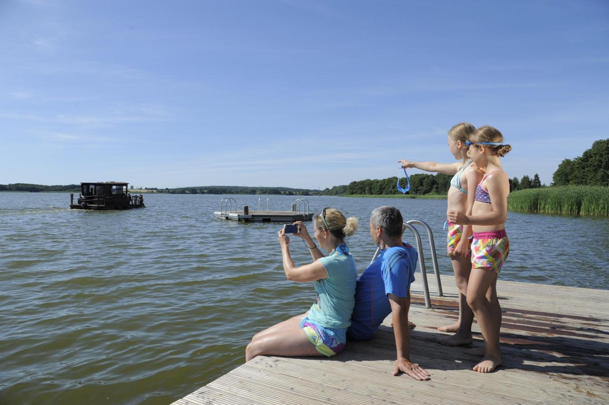 Gross Quassow Camping-Und Ferienpark Havelberge חדר תמונה